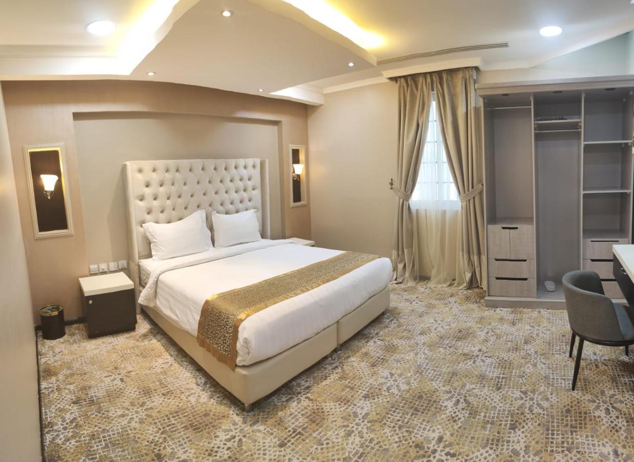 اصاله الشروق للأجنحه الفندقيه Al Khobar Luaran gambar