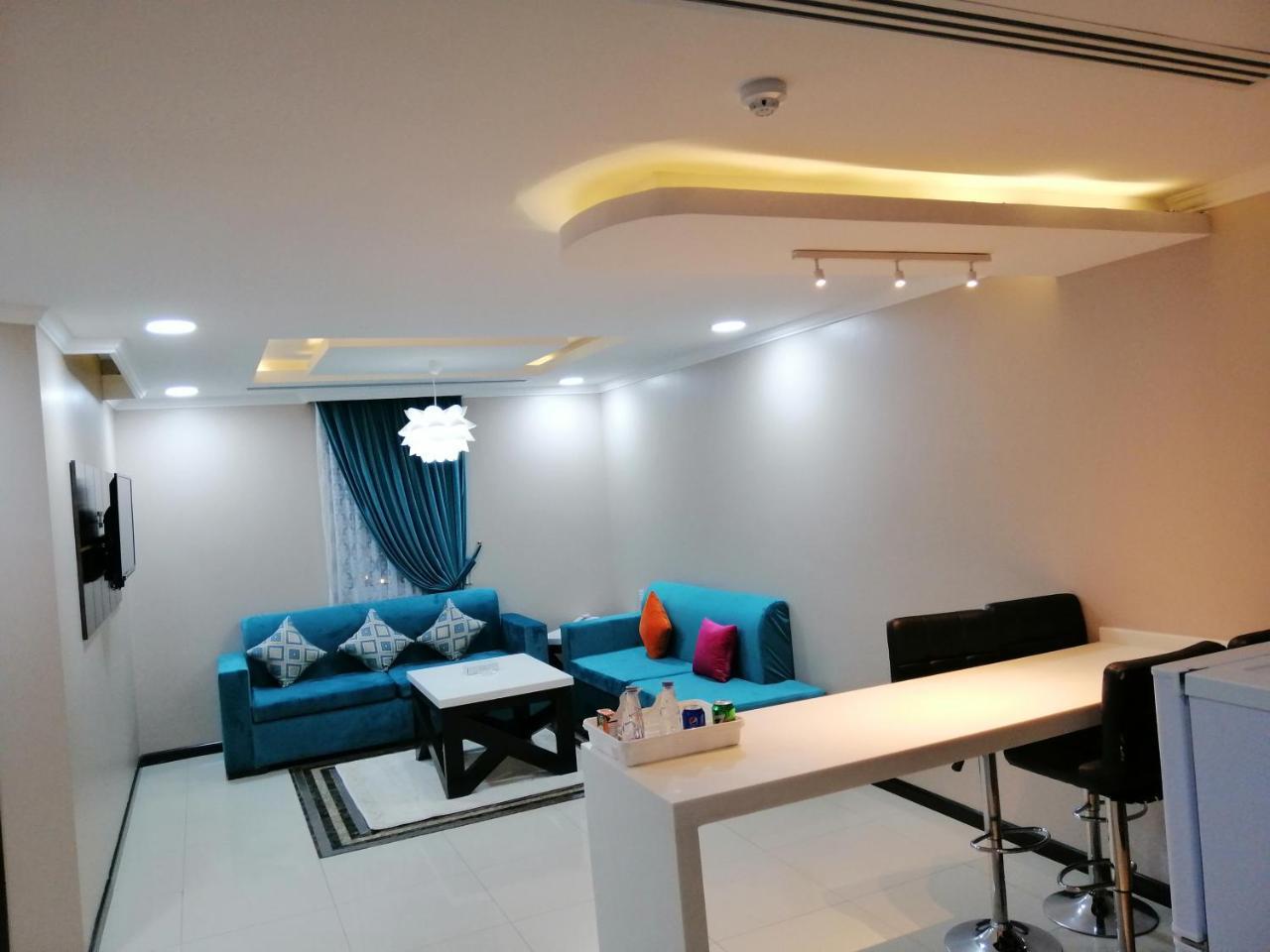 اصاله الشروق للأجنحه الفندقيه Al Khobar Luaran gambar
