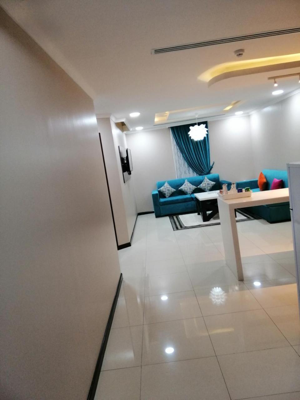 اصاله الشروق للأجنحه الفندقيه Al Khobar Luaran gambar