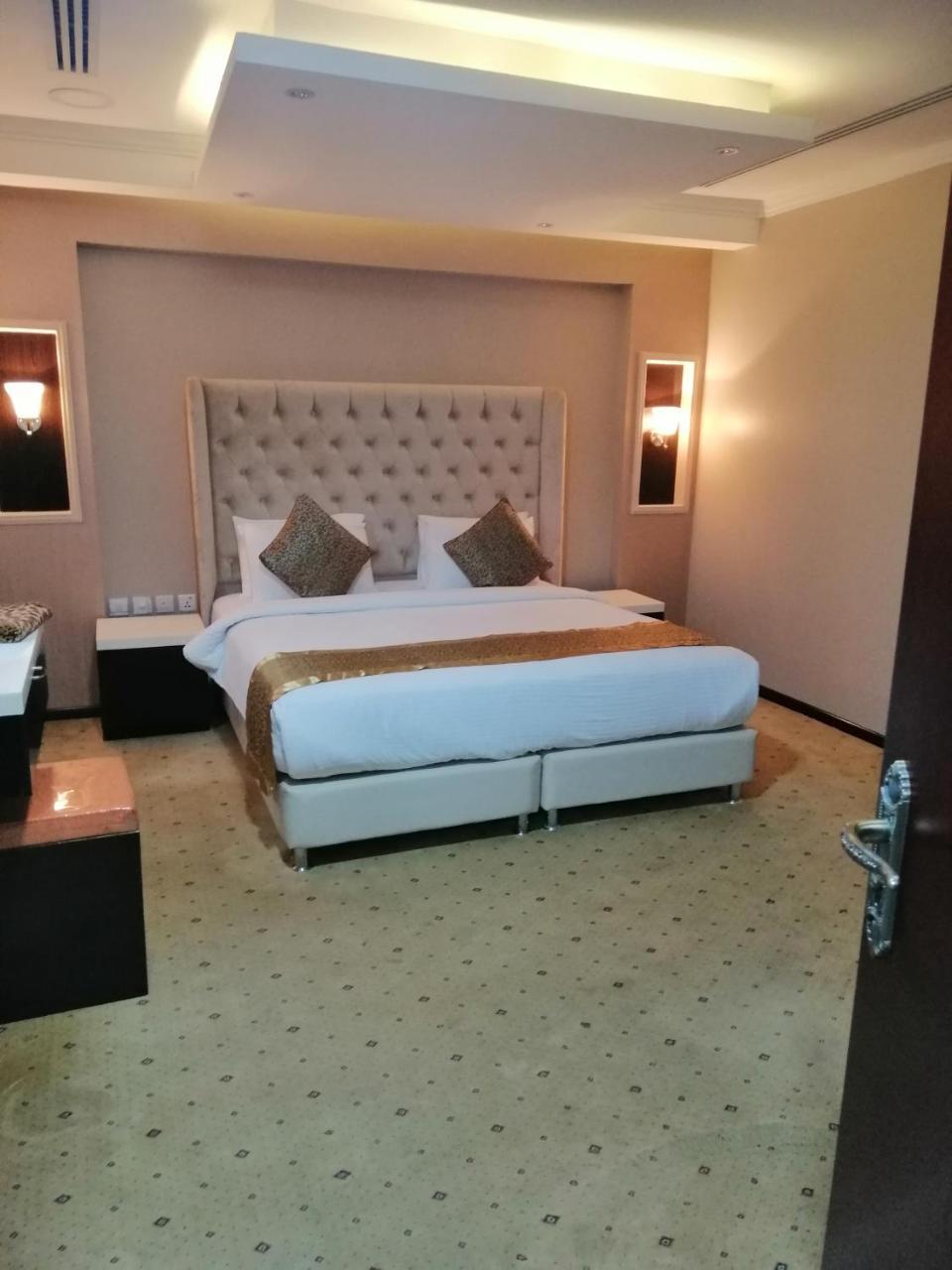 اصاله الشروق للأجنحه الفندقيه Al Khobar Luaran gambar