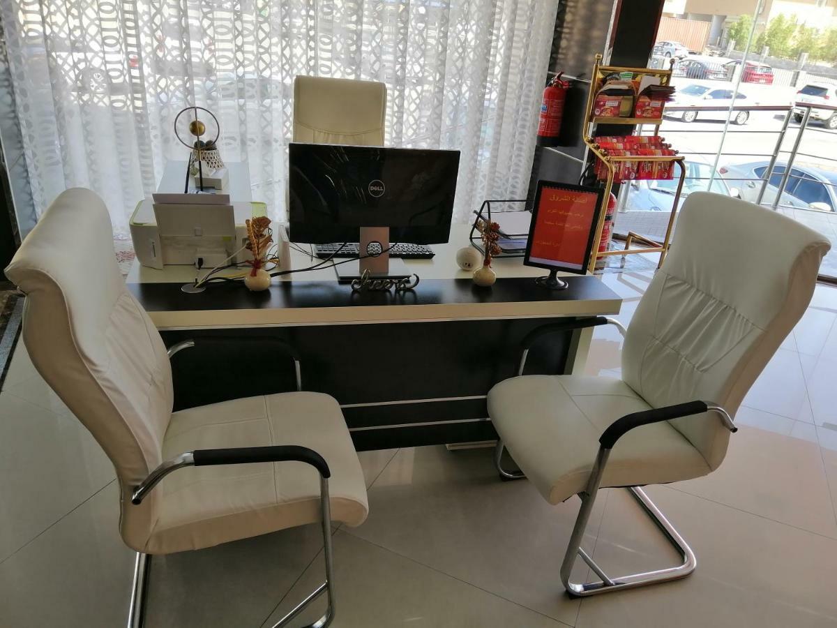 اصاله الشروق للأجنحه الفندقيه Al Khobar Luaran gambar